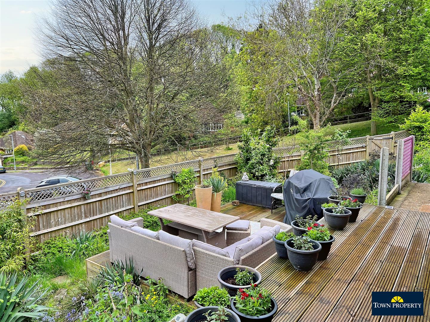 Property Details for Westfield Road Eastbourne BN21 2QT Town